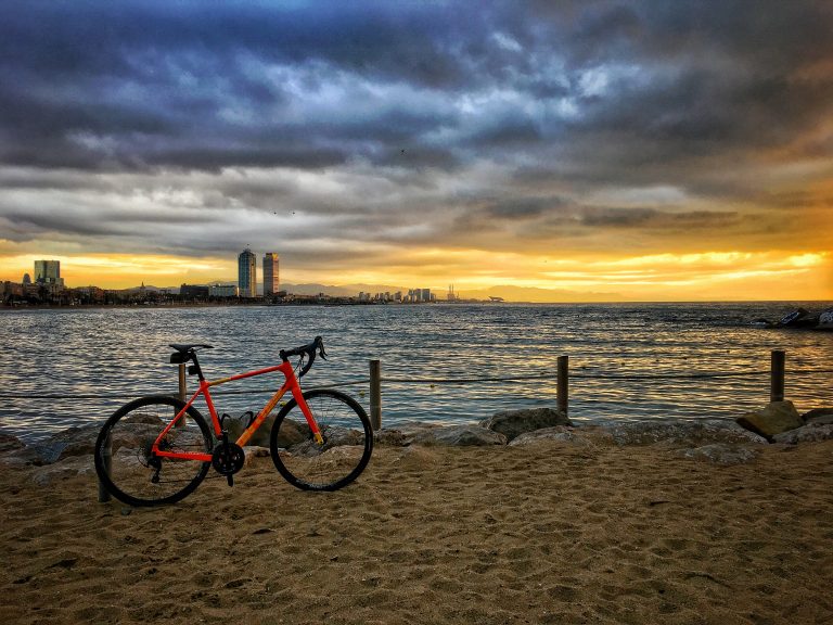 perfect bike morning, sunrise @ Barcelona